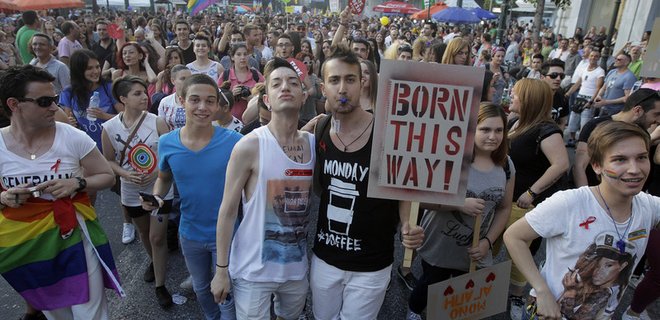 Греция приняла закон о праве однополых пар на гражданские союзы - Фото