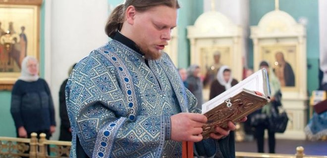 Священника РПЦ за убийство женщины лишили водительских прав - Фото