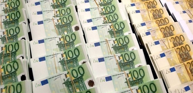 В Швейцарии пройдет референдум о запрете печатать деньги банкам - Фото