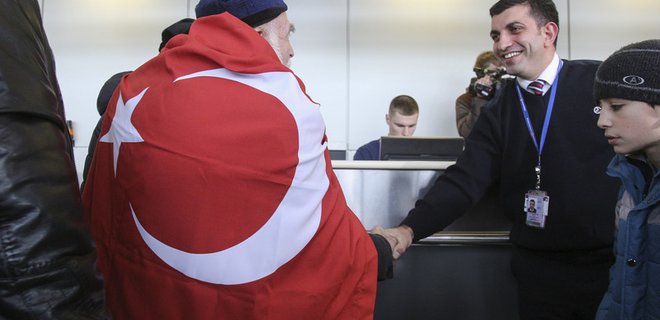 На проживание в Турцию вылетели 347 турок-месхетинцев из Донбасса - Фото
