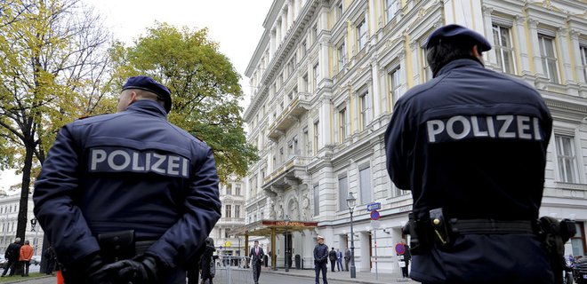 Полиция Австрии предупредила об угрозе терактов на праздниках - Фото