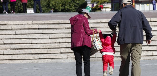 С 2016 года китайцам официально разрешили иметь двоих детей - Фото