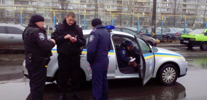 В Киеве на Оболони в перестрелке ранены двое мужчин - Фото