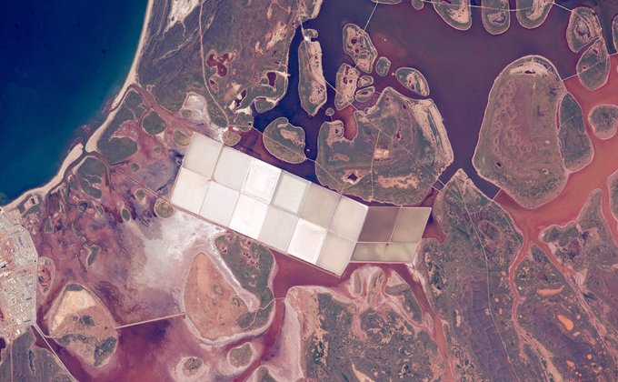 NASA показало самые живописные фото Земли, сделанные в 2015 году