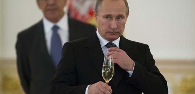 Bloomberg назвал Путина худшим экономистом России - Фото