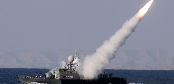 США обвинили Иран в провокации из-за запуска баллистических ракет - Фото