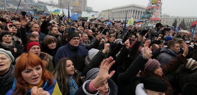 Более 50% украинцев готовы выйти на улицы в 2016 году - Антипович - Фото