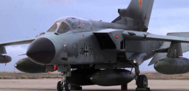 Германия направила в Турцию 4 разведывательных самолета Tornado - Фото
