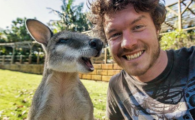 Ирландец стал звездой Instagram благодаря селфи с животными: фото