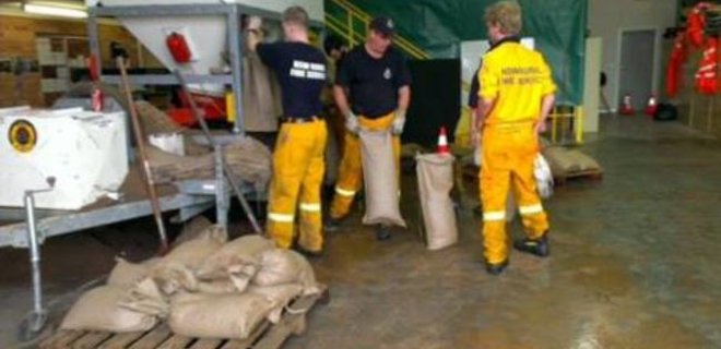 В Австралии из-за наводнения эвакуируют жителей - СМИ - Фото