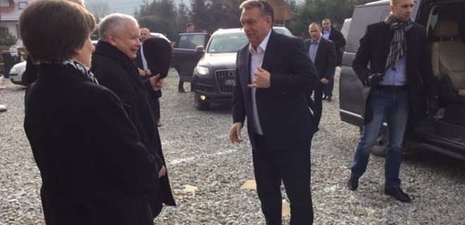 Качиньский провел встречу с пророссийским лидером Венгрии Орбаном - Фото