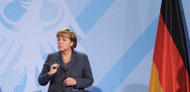 После Кельна Меркель задумалась об ужесточении правил депортации - Фото