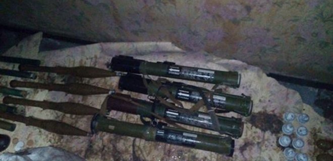 На Луганщине нашли боеприпасы и взрывчатку диверсантов: фото - Фото