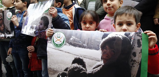 Франция требует от РФ прекратить операции против жителей Сирии - Фото
