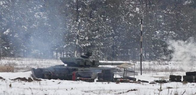 За сутки боевики восемь раз обстреляли украинских военных - штаб - Фото
