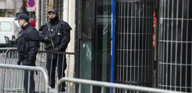 Во Франции подросток напал на учителя-еврея 