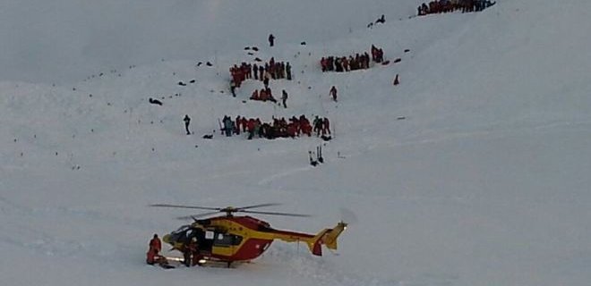 Во французских Альпах из-за схода лавины погиб гражданин Украины - Фото