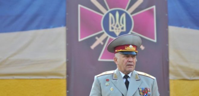 Порошенко уволил командующего Сухопутными войсками ВСУ - Фото