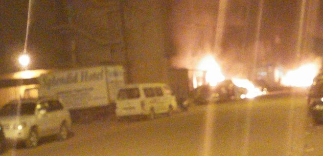 В столице Буркина-Фасо террористы Аль-Каиды атаковали отель - Фото