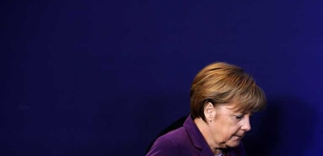 Премьер Баварии угрожает Меркель судом за лояльность к мигрантам - Фото