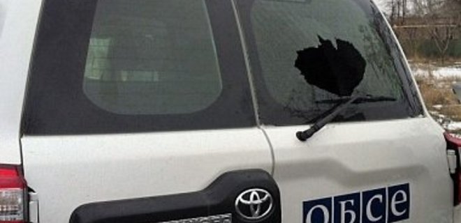 ОБСЕ подтвердила факт обстрела боевиками автомобиля наблюдателей - Фото