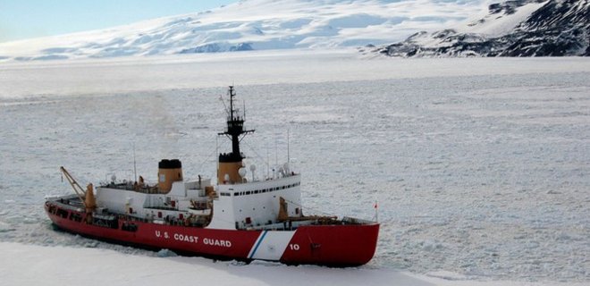 В США хотят строить новый ледокол из-за активности РФ в Арктике - Фото