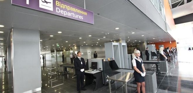 Паспортный контроль в аэропорту Борисполь ускорят до 5 секунд - Фото