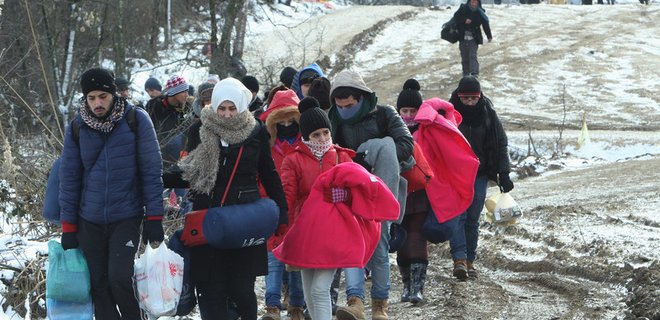 Македония закрыла для мигрантов границу с Грецией - Фото