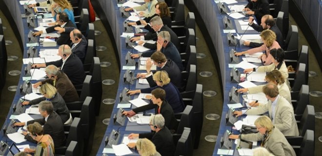 Европарламент призвал страны ЕС не поддерживать Северный поток-2 - Фото