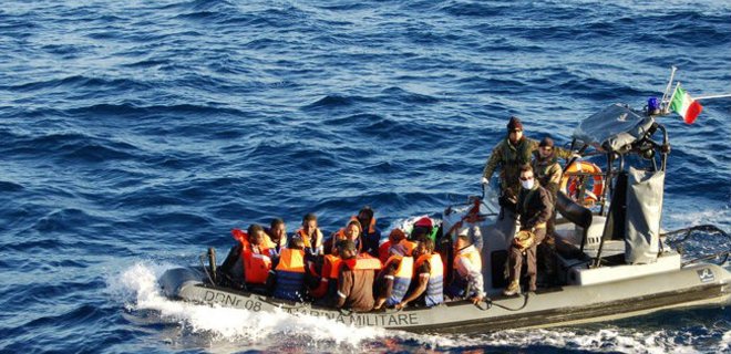 В Эгейском море за ночь утонули 42 мигранта - Фото