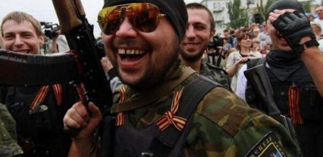 ИС: Боевики бронетехникой и живой силой усиливают НВФ у Стаханова - Фото