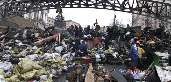 Следствие не установило применения оружия снайперами на Майдане - Фото