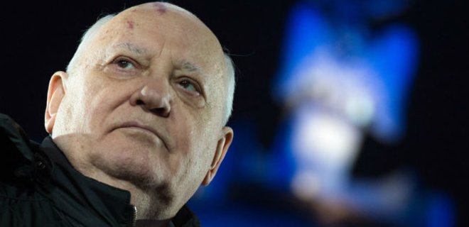 Горбачев посоветовал Михалкову не лезть в политику - Фото