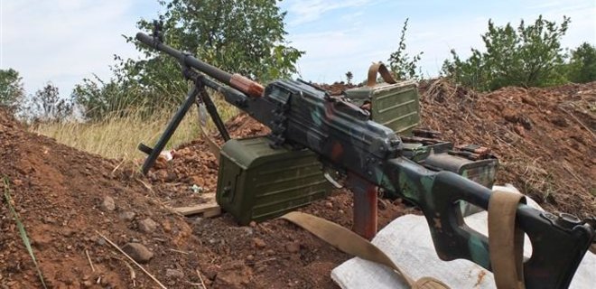 Штаб: Ситуация в Донбассе накаленная - 28 обстрелов за день - Фото