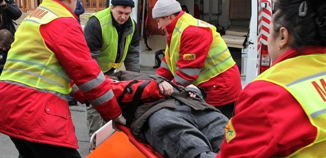 В Донецкой области волонтер получил огнестрельное ранение - Фото