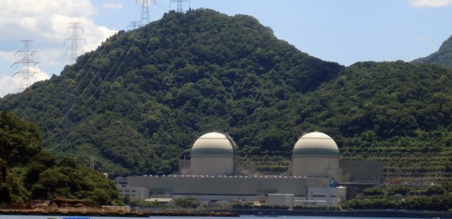 В Японии экстренно заглушен запущенный вчера реактор АЭС Такахама - Фото