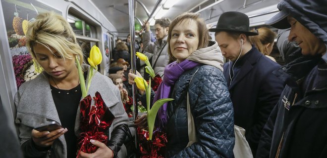 Каждый пятый украинец связывает 8 марта с борьбой за права женщин - Фото