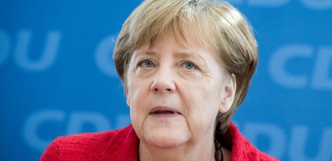 Меркель обеспокоена антисемитизмом в среде мигрантов - Фото