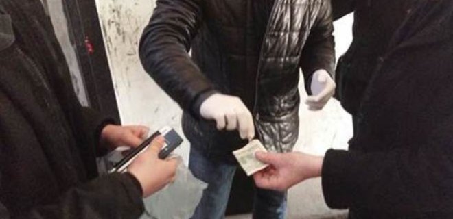На Львовщине завкафедрой вуза задержали на взятке $600 - Фото