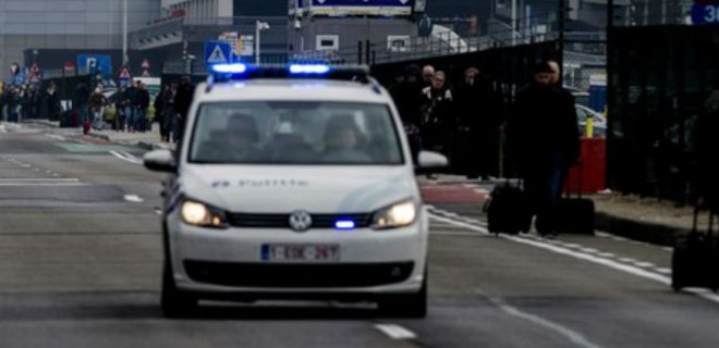 Взрыв в аэропорту Брюсселя: армия нейтрализовала пояс смертника - Фото