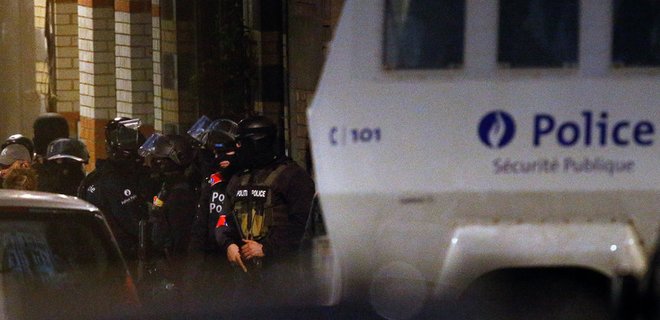Полицейский рейд в Брюсселе: СМИ сообщают о новых взрывах - Фото