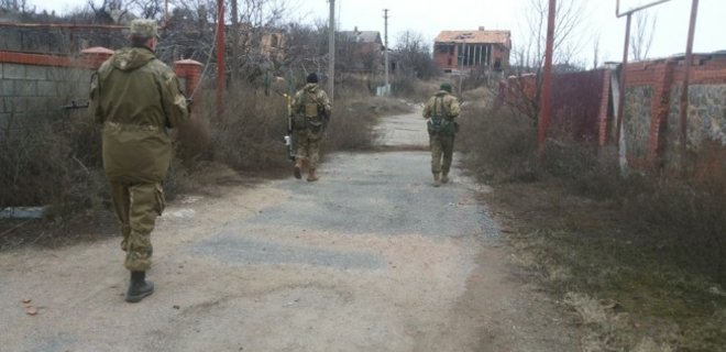 В Донбассе четверо военных получили ранения - Фото