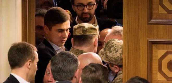Спикер Рады объявил о прекращении полномочий Фирсова и Томенко - Фото
