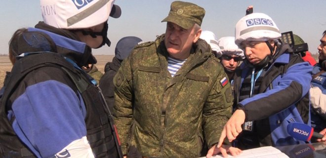 Россия перевела троих генералов из Донбасса в Сирию - Фото