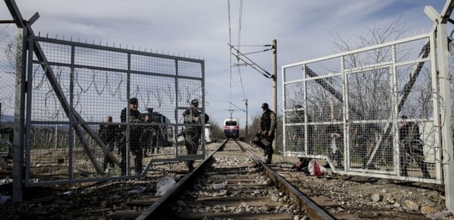Турция массово депортирует беженцев назад в Сирию - Amnesty - Фото