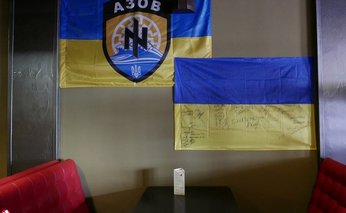 Незаконное кафе в Доме профсоюзов на Майдане: фоторепортаж