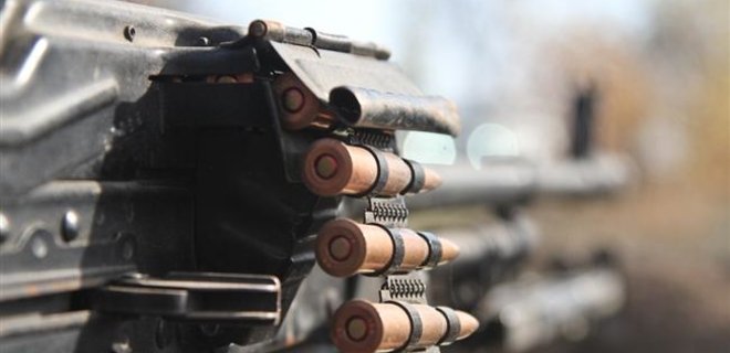 Штаб АТО: оккупанты используют тяжелое оружие, 40 обстрелов - Фото