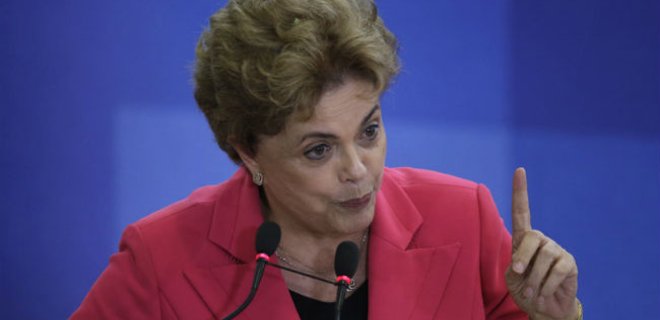 Кризис в Бразилии: прокурор просит отменить указ президента - Фото