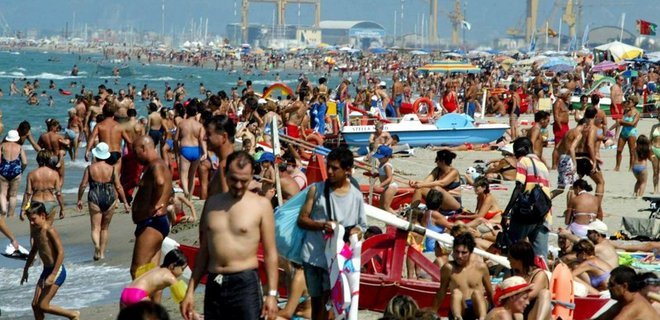 В Италии опровергают информацию об угрозе терактов на пляжах - Фото
