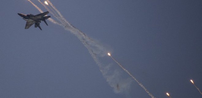 Россияне в Сирии дважды обстреляли боевые самолеты Израиля - СМИ - Фото